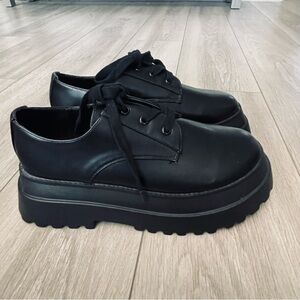 New Forever 21 Black Chunky Platform Shoes Womens Size 39/8